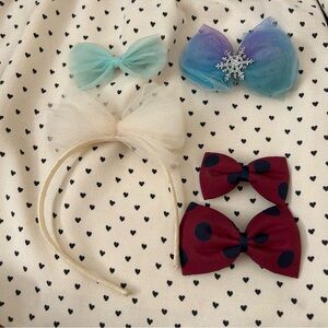 Bundle of hair accessories with bows